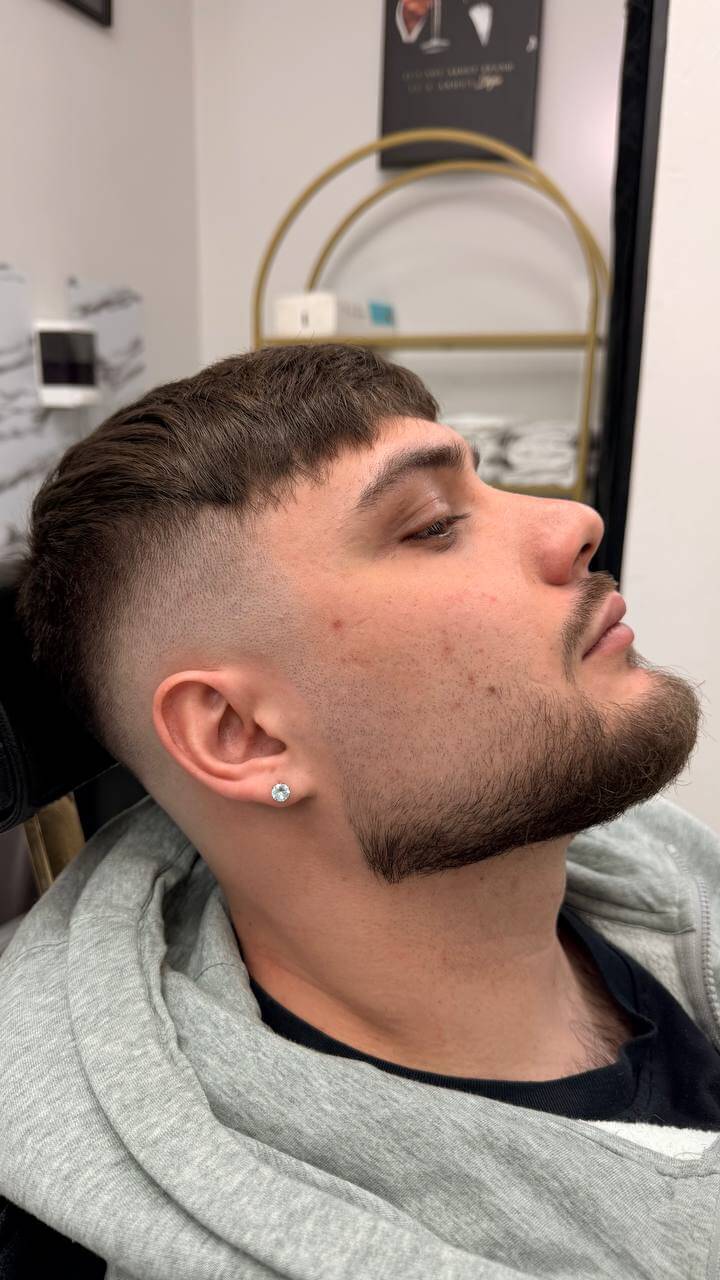 Taglio uomo barbiere Piacenza Mineò