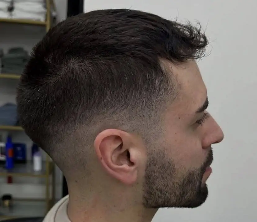 Taglio uomo barbiere Piacenza Mineò